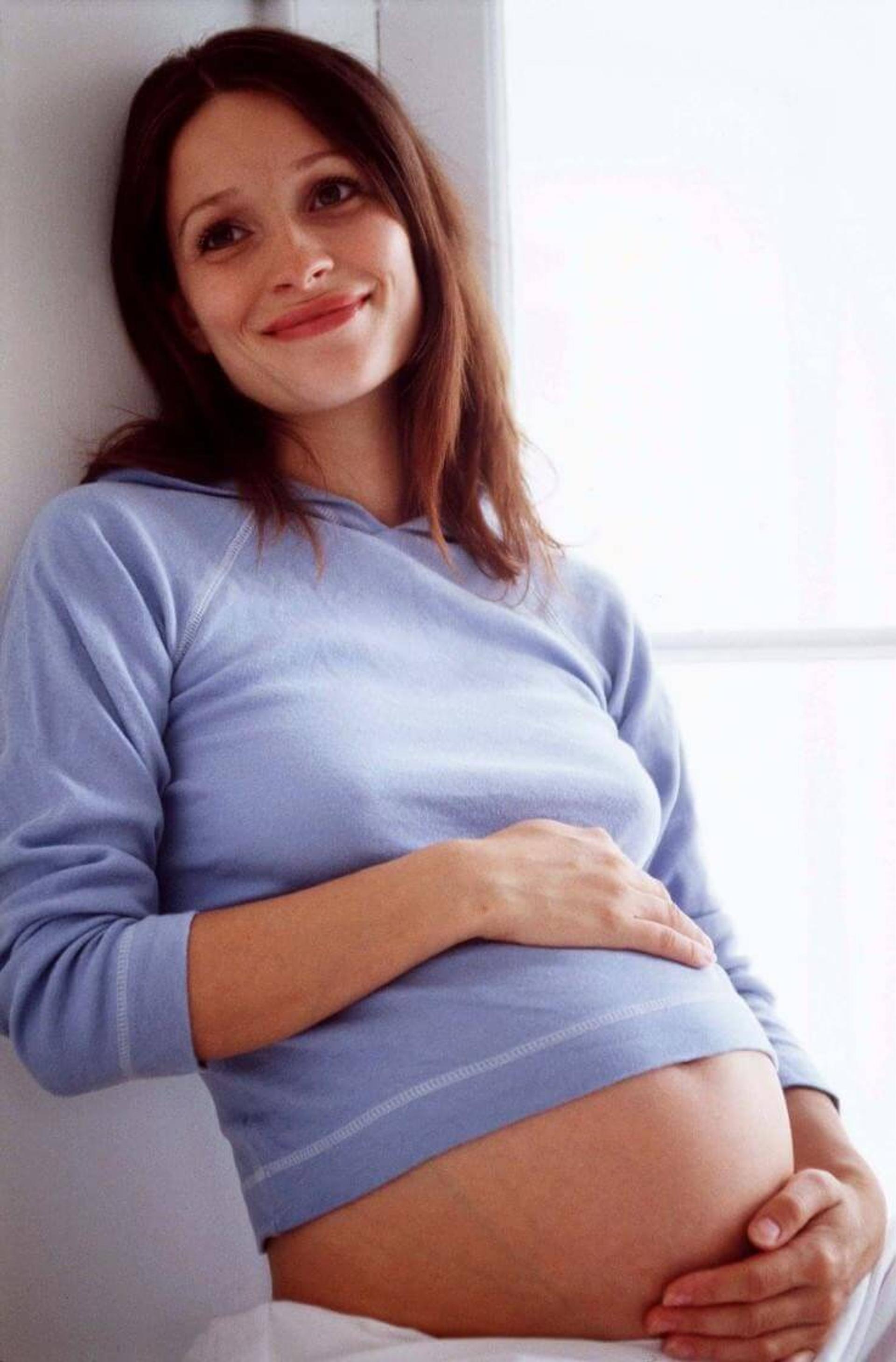 25 weeks pregnant? Here's what you need to know